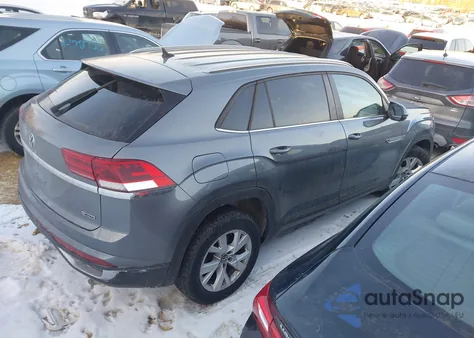 2021 Volkswagen Atlas Cross Sport 2.0T S z USA, uszkodzony, nr VIN 1V2GC2CA9MC214428